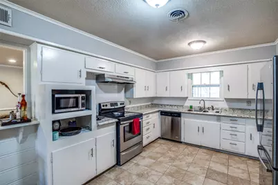 3928 Menzer Road, Fort Worth, TX 76103 - Photo 15