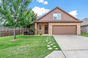 210 Donna Cir, Granbury, TX 76049 - Photo 37