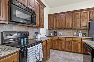 210 Donna Cir, Granbury, TX 76049 - Photo 11