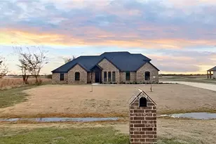 1165 Deerfield Dr, Wills Point, TX 75169 - Photo 3