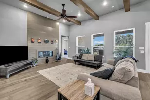 7228 Smith Farm Dr, North Richland Hills, TX 76182 - Photo 9