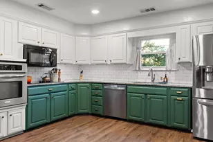 2309 Skyline Dr, Waco, TX 76710 - Photo 13