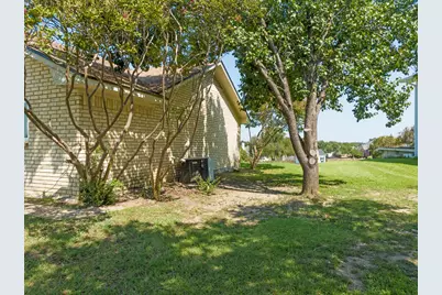 8309 Gatecrest Drive, Woodway, TX 76712 - Photo 19