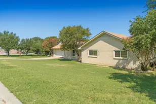 8309 Gatecrest Dr, Woodway, TX 76712 - Photo 31