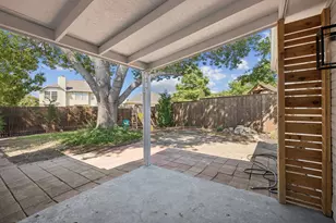 1823 Dew Valley Dr, Carrollton, TX 75010 - Photo 23