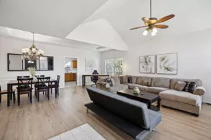 1823 Dew Valley Dr, Carrollton, TX 75010 - Photo 5