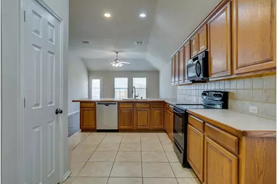 5137 Bayridge Court, Fort Worth, TX 76179 - Photo 9