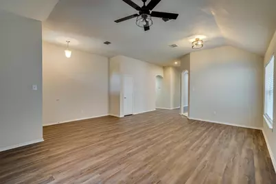 5137 Bayridge Court, Fort Worth, TX 76179 - Photo 5