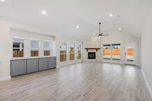 1609 Community Dr, Cedar Hill, TX 75116 - Photo 15