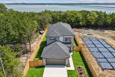 236 Hilltop Drive, Ennis, TX 75119 - Photo 1