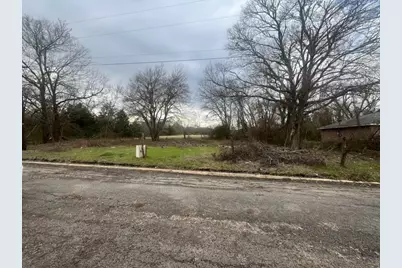 1229 Mosley Street, Commerce, TX 75428 - Photo 1