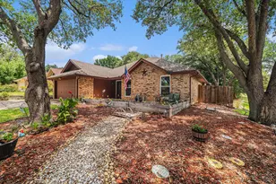 4017 Cherryhill Ct, Arlington, TX 76016 - Photo 3