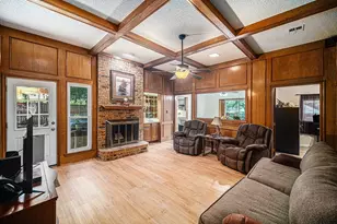 4017 Cherryhill Ct, Arlington, TX 76016 - Photo 7