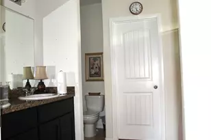 624 Yarborough St, Crowley, TX 76036 - Photo 9