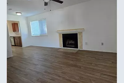 2411 Springmont Court, Arlington, TX 76012 - Photo 5