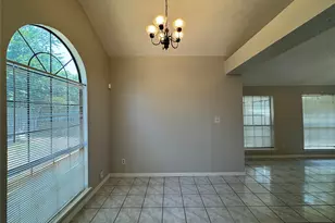 6511 Devine Dr, Arlington, TX 76001 - Photo 15