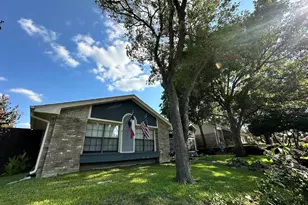 322 Allegheny Trail Ln, Garland, TX 75043 - Photo 5