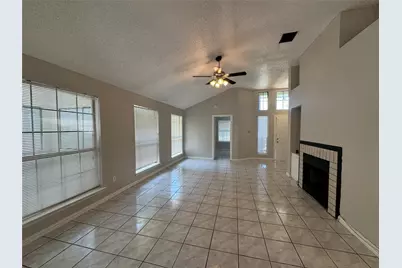 6511 Devine Drive, Arlington, TX 76001 - Photo 17