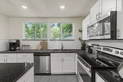 311 W Scott Street, Sherman, TX 75092 - Photo 3