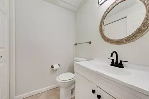 2835 Keller Springs Rd, Carrollton, TX 75006 - Photo 11