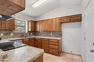 7912 Prairie Dr, Watauga, TX 76148 - Photo 9