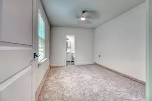 751 Botany Bay Dr, Dallas, TX 75211 - Photo 17