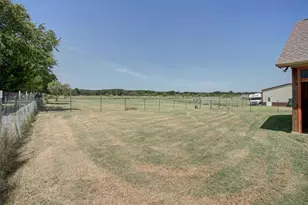 8789 Hutcheson Hill Rd, Springtown, TX 76082 - Photo 25