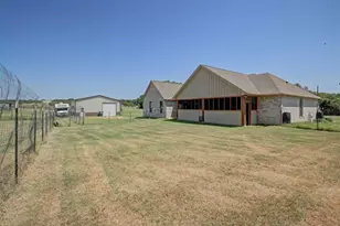8789 Hutcheson Hill Rd, Springtown, TX 76082 - Photo 25