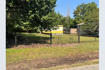 336 Cannon, Quinlan, TX 75474 - Photo 3