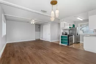 2121 Travis Dr, Carrollton, TX 75006 - Photo 7