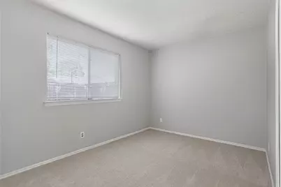 2121 Travis Drive, Carrollton, TX 75006 - Photo 13