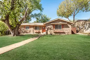 2121 Travis Dr, Carrollton, TX 75006 - Photo 1