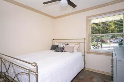 1800 Burning Tree Lane, Carrollton, TX 75006 - Photo 9