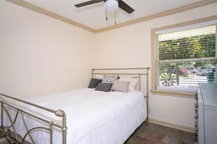 1800 Burning Tree Ln, Carrollton, TX 75006 - Photo 9