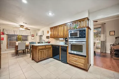 5110 Wareham Drive, Arlington, TX 76017 - Photo 11