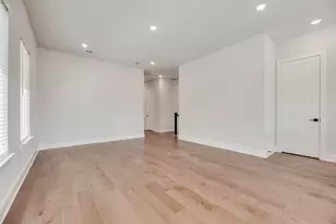 913 Ash Rd, Plano, TX 75075 - Photo 13