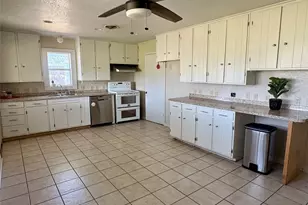 513 E Conner St, Eastland, TX 76448 - Photo 7