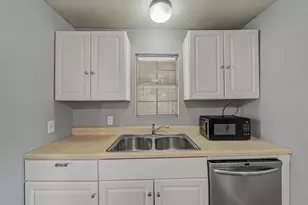 423 Jannie St, Denton, TX 76209 - Photo 11