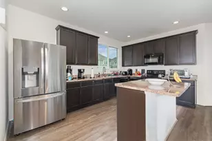 6032 Hailey Ct, Providence Village, TX 76227 - Photo 11