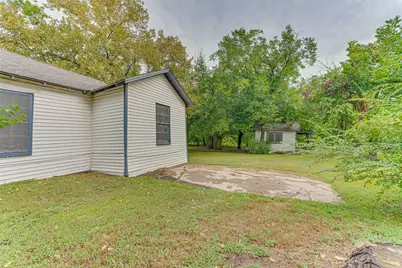 555 E James Street, Wills Point, TX 75169 - Photo 5