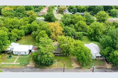 555 E James Street, Wills Point, TX 75169 - Photo 1