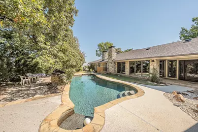 2406 Drawbridge Drive, Arlington, TX 76012 - Photo 35