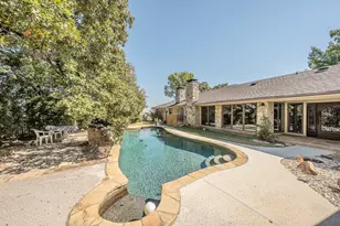 2406 Drawbridge Dr, Arlington, TX 76012 - Photo 35