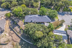 2406 Drawbridge Dr, Arlington, TX 76012 - Photo 39