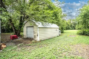 305 Hill St, Farmersville, TX 75442 - Photo 29