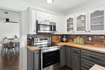 116 Seminole Drive, Lake Kiowa, TX 76240 - Photo 13