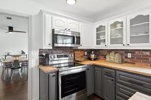 116 Seminole Dr, Lake Kiowa, TX 76240 - Photo 13