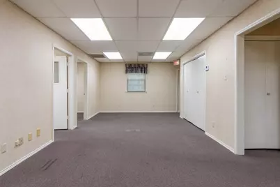 2335 W Green Oaks Boulevard #B, Arlington, TX 76016 - Photo 9