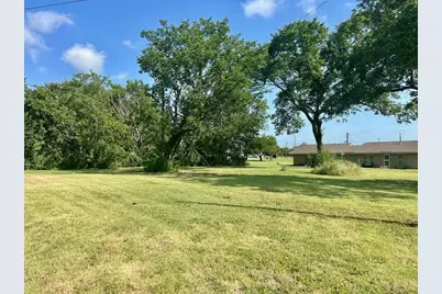 311 N Leon Street, Groesbeck, TX 76642 - Photo 3