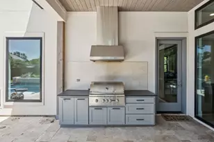 5861 Meletio Ln, Dallas, TX 75230 - Photo 31